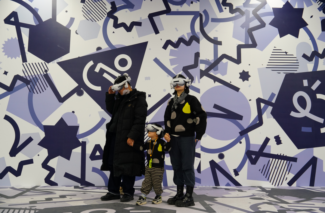 VR大空间 | 优发国际·德火科技携手新华网、北京天文馆打造宇宙探索新体验