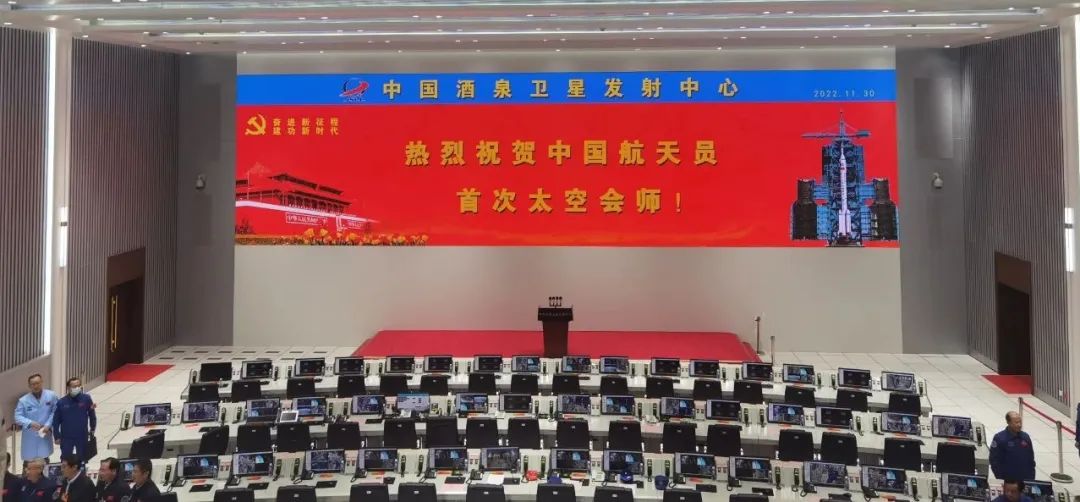 新闻联播报道 | 优发国际Micro LED手艺赋能广电网络数字化